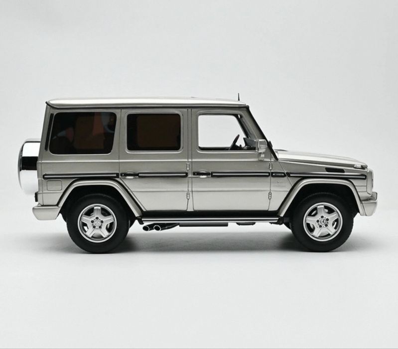 Продам коллекционную модель Mercedes G55 AMG 1:18 Otto