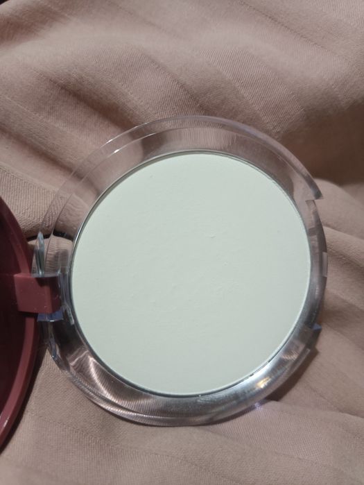 That blur puder bell