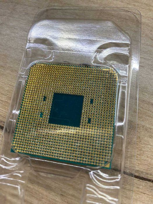 Процесор AMD Rysen 3 2200G (AM4) + графіка Vega 8