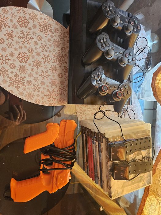 Playstation 3 gun con , пістолет та диск з грою