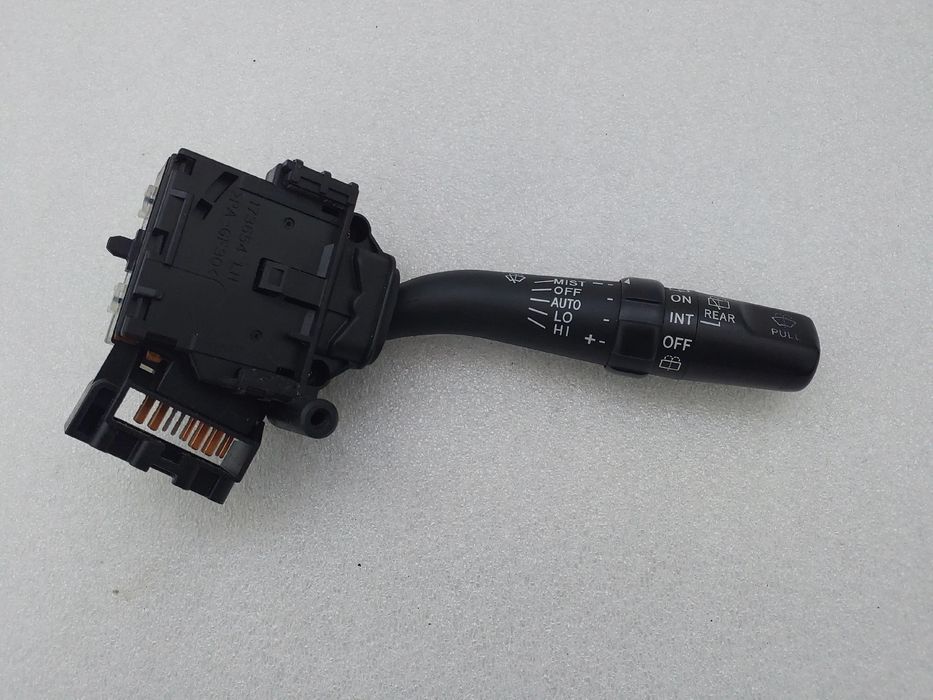 Manípulo do limpa vidros TOYOTA Avensis Wagon (_T25_)