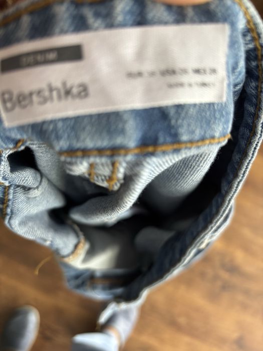 Spódnica    Jeansowa  długa  z  Bershka super fason