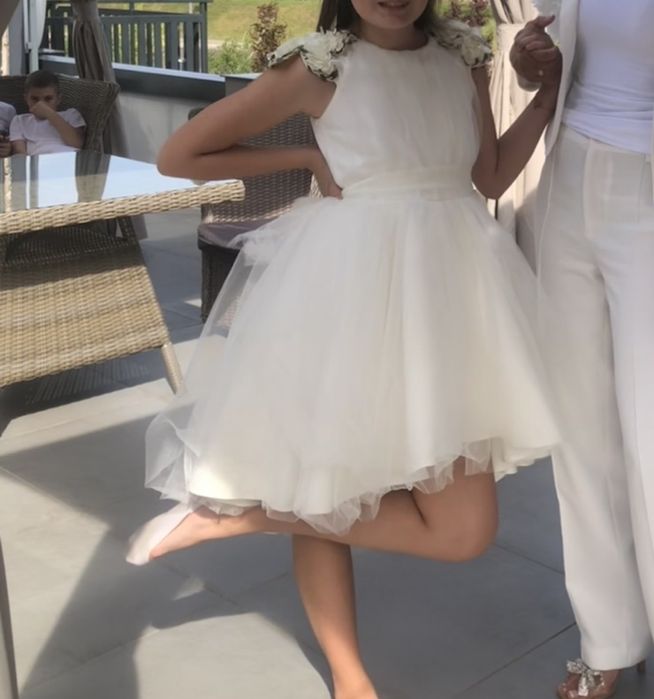 Piękna sukienka komunia