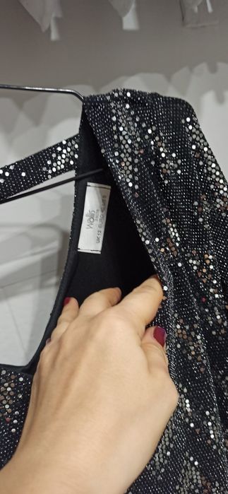 Sukienka mini cekiny Wallis 40 L czarno srebrna
