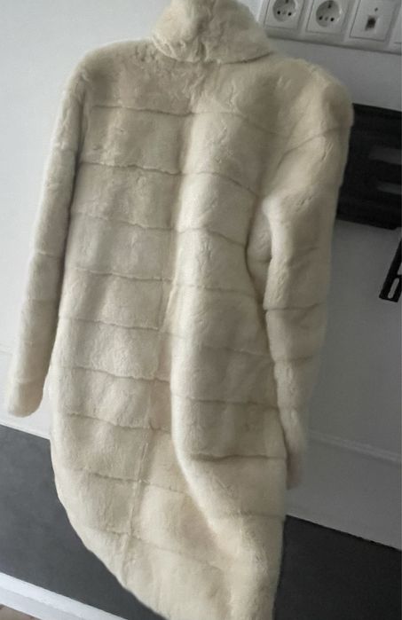 Продам шубу норковая самый дорогой Saga Mink