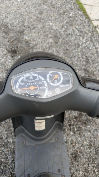 Продам скуткр сузуки летс 4