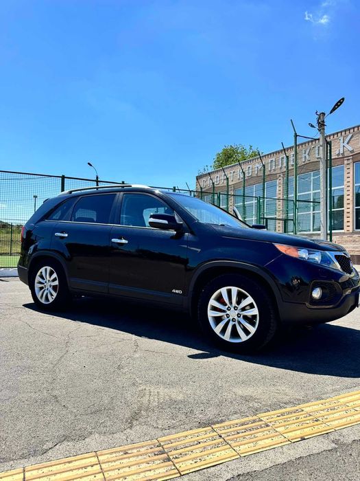 продам сімейне авто KIA SORENTO ||