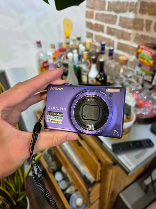 Nikon Coolpix S6150 | stan dobry | etui + ładowarka | w pełni sprawny