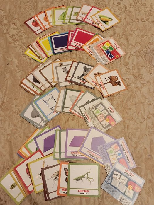 Набір карток "Геометричні фігури,"Тварини,"Кольори"і т д.