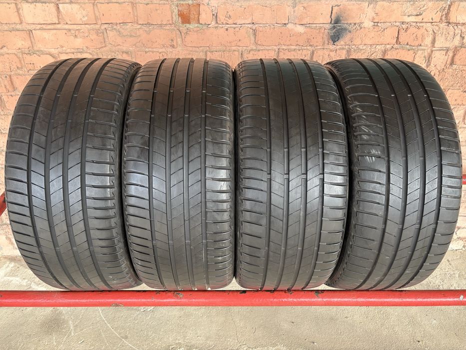 Комплект літніх шин 245/40R19 Bridgestone Turanza TOO5