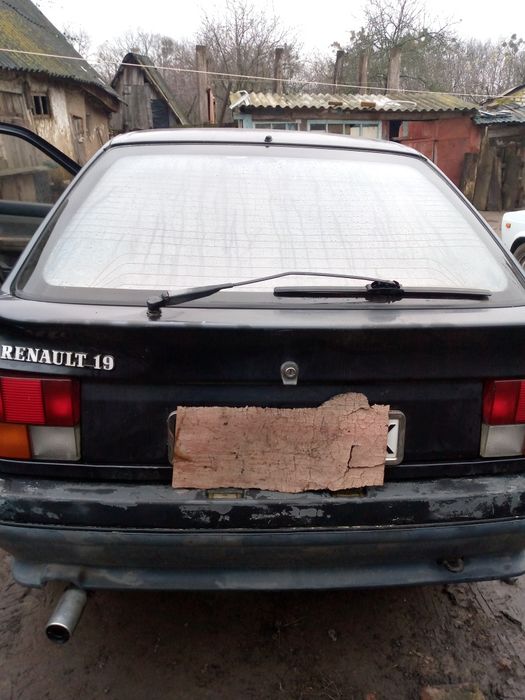 Продам Рено 19 1.4л 1989р.