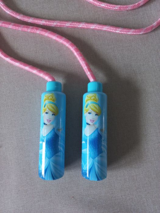 Disney Księżniczka Kopciuszek skakanka