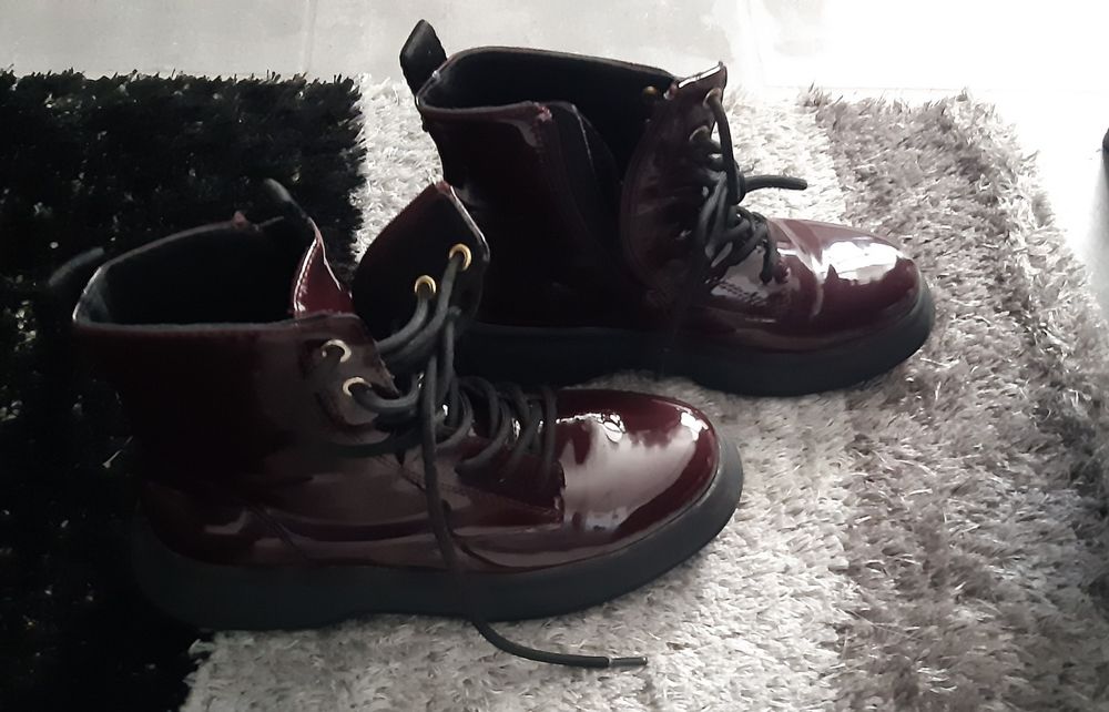 Botas ZARA Bordeaux cano baixo 33