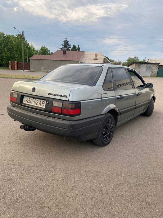 Продам Passat B3 1.8 моноинжектор. Газ/бензин.