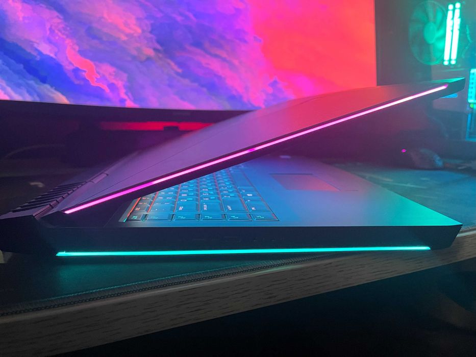 Ігровий ноутбук Alienware 17 R4 I7 6700HQ | GTX1070 | 32Gb DDR4 | FHD