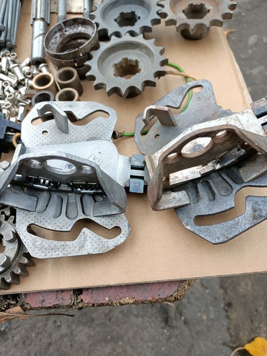 Продам запчасти от разных мотоциклов.