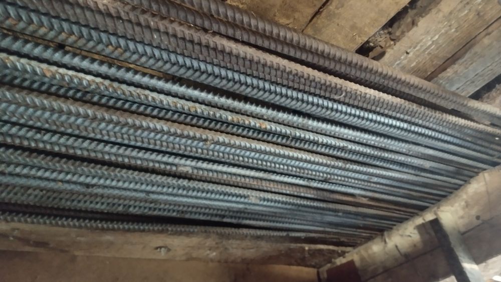Pręty zbrojeniowe - Fi 10 mm  Długość 3 metry