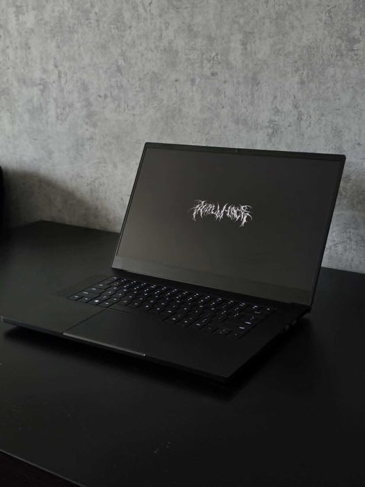 Laptop gamingowy Razer Blade Advanced 15 3070TI 64GB RAM 1TB M.2 240Hz, Aluminiowa obudowa