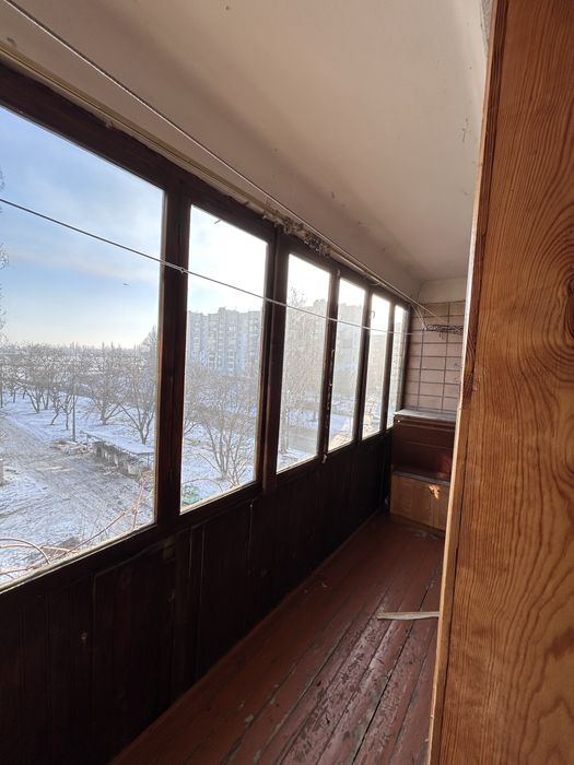 ВЕЛИКА 3 кім. квартира у тихому районі Д