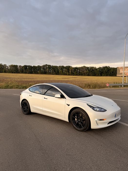 Tesla Model 3 Long Range 82.5 AWD