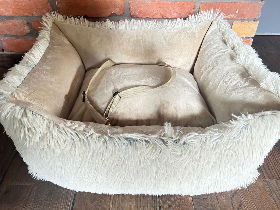 Fitelik/ legowisko samochodwe dla psa