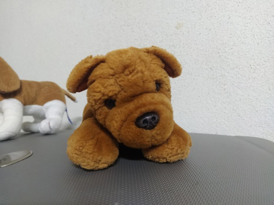 Conjunto de 2 Peluches de Cãezinhos