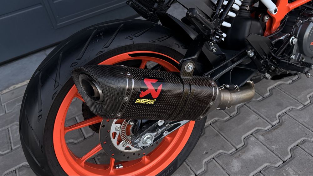 Мотоцикл KTM Duke 390