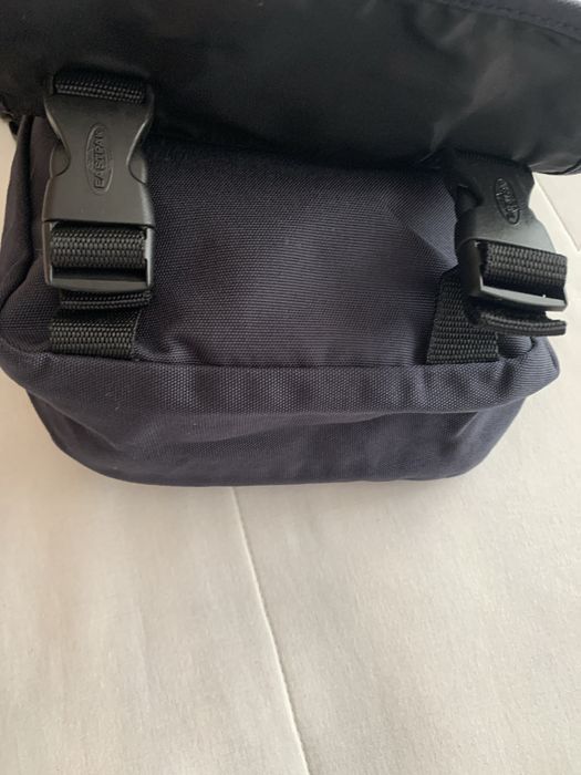 Mala / bolsa/ carteira da Eastpak nova