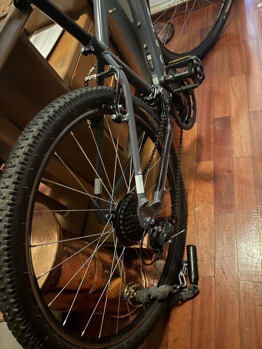 Bicicleta semi nova disponivel