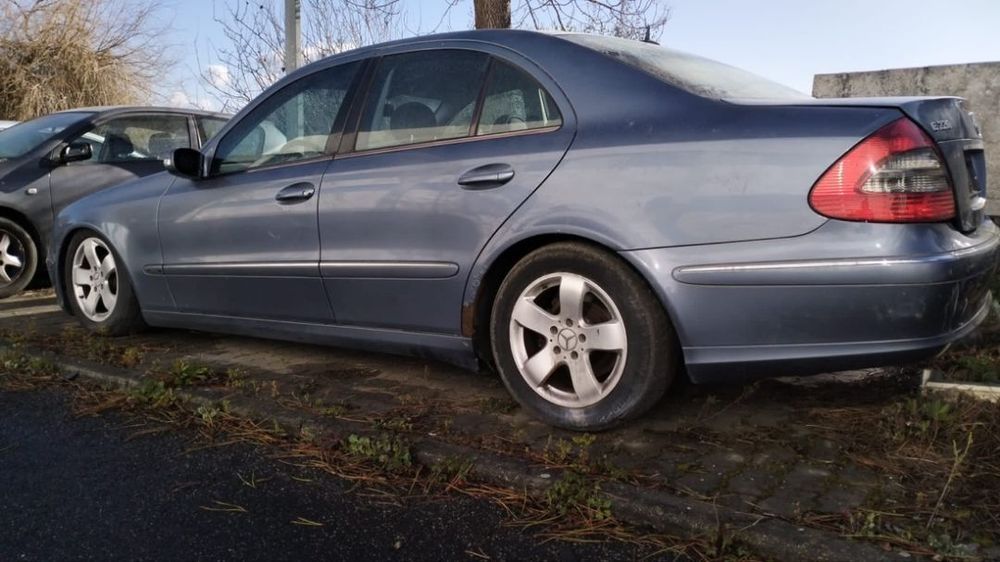Mercedes Class E W211 para peças