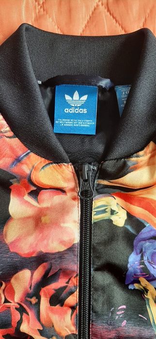 Продам дитячу куртку Adidas Rose Superstar