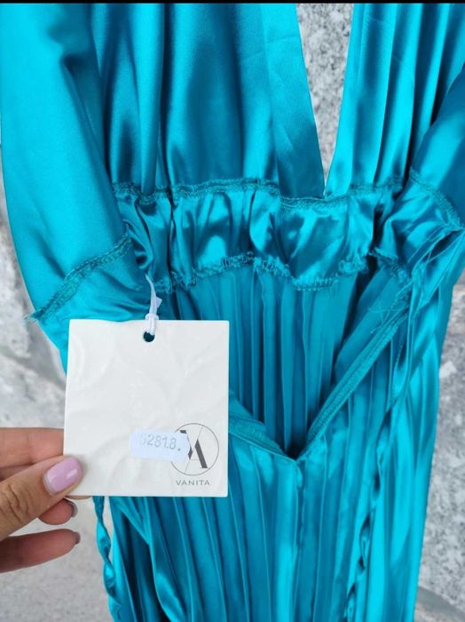 Vestido cerimónia novo