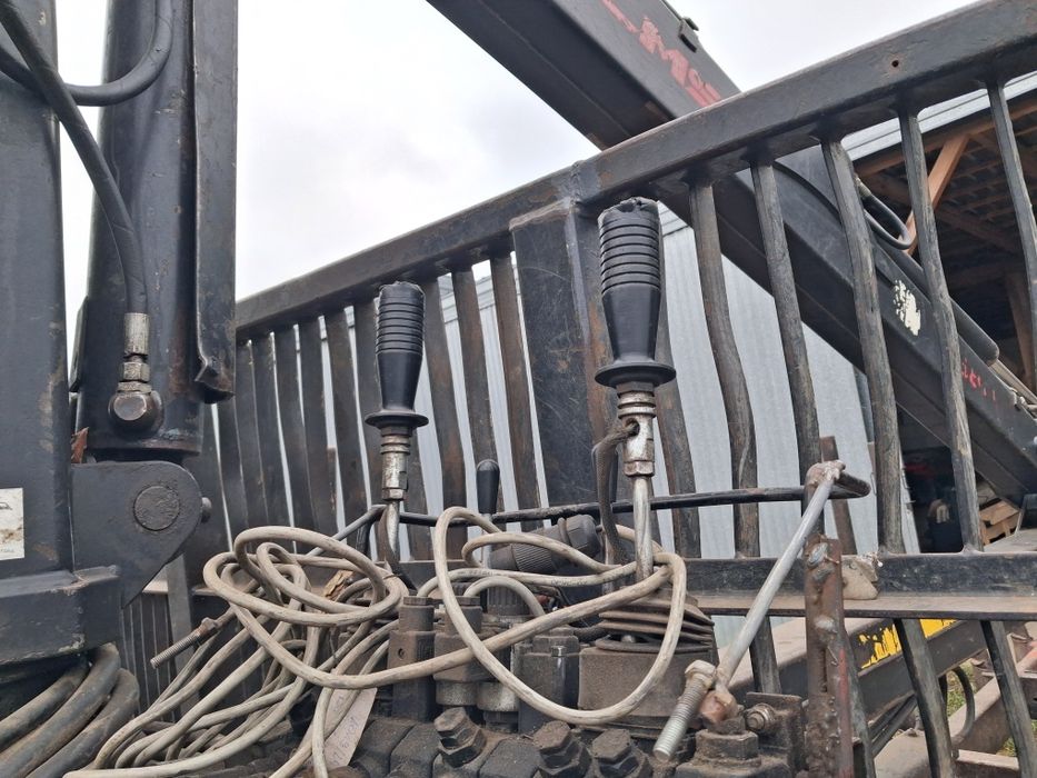 Przyczepa zrywkowa leśna 9t PALMS żuraw 680