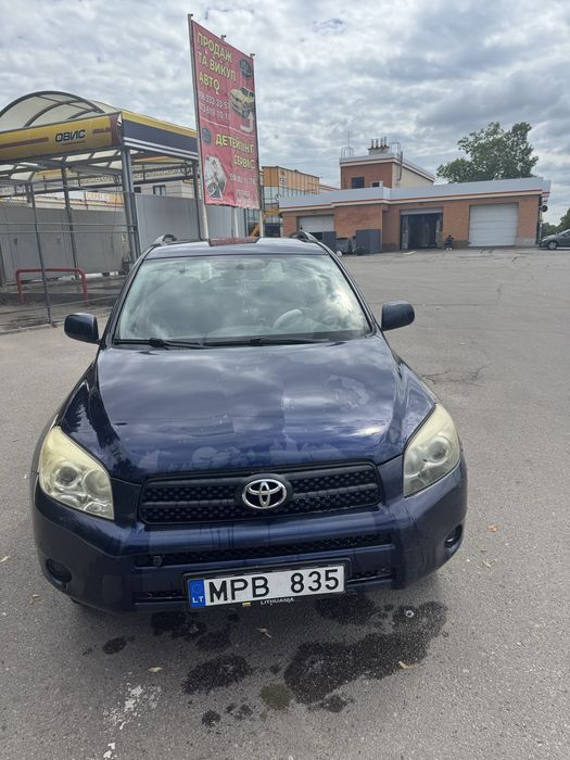 Продам Toyota RAV4