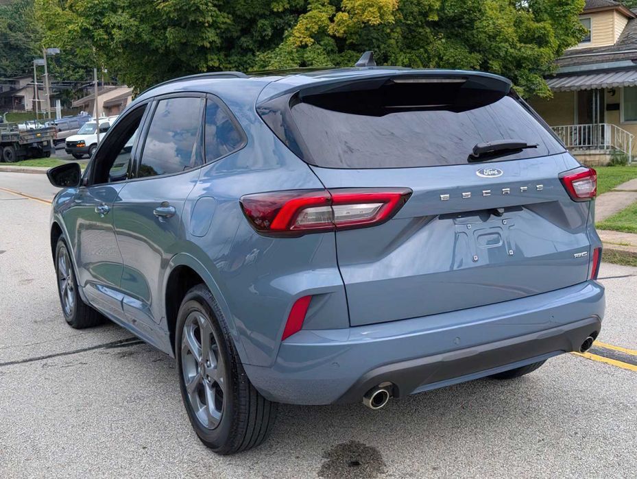 Ford Escape ST-Line      2024