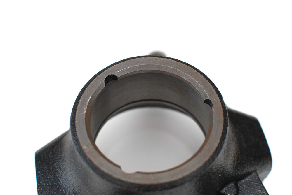 Polaris RZR - GENERAL - 1000 - obudowa łożyska - zwrotnica przód prawa