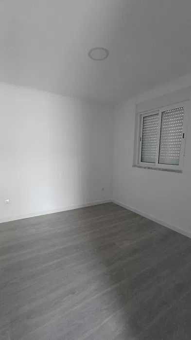 Moradia pré-fabricada T2 nova no Parque Verde