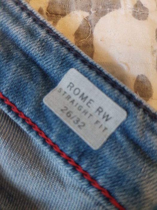 Spodnie damskie hilfiger rozm 26/32