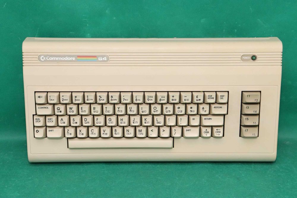 Komputer Commodore C64 mydelniczka
