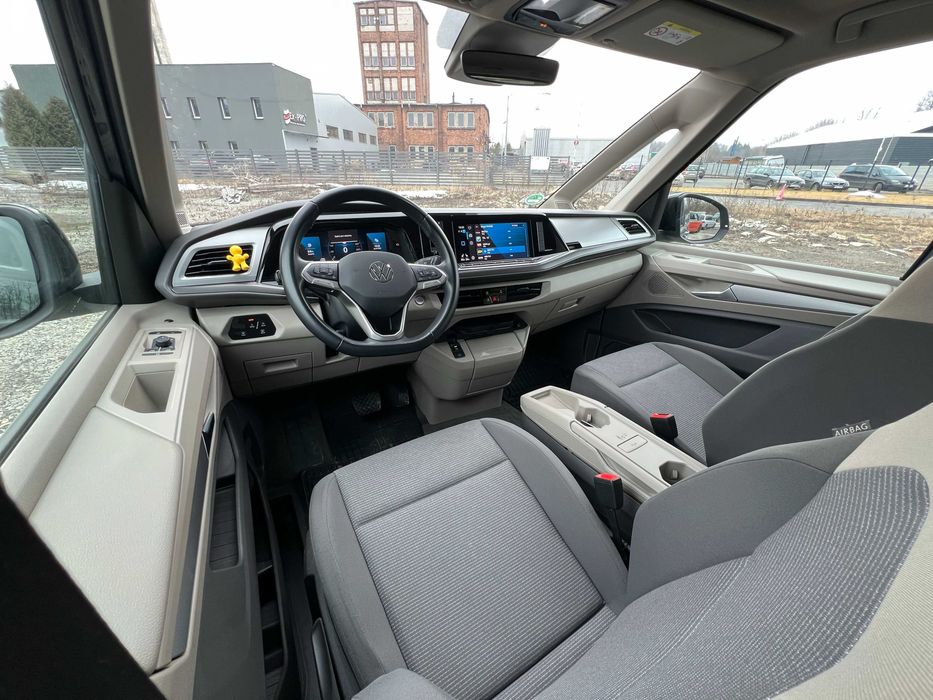 Wynajem busa VW MULTIVAN bus do wynajęcia wypożyczalnia busów