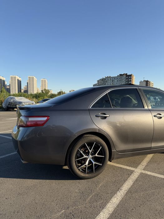 Toyota camry 40