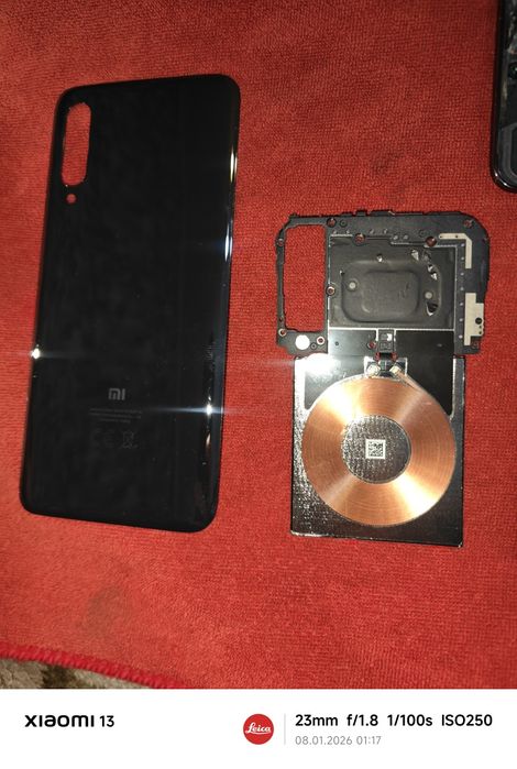 Продам запчасти на телефон ми9 или отдам все в зборе