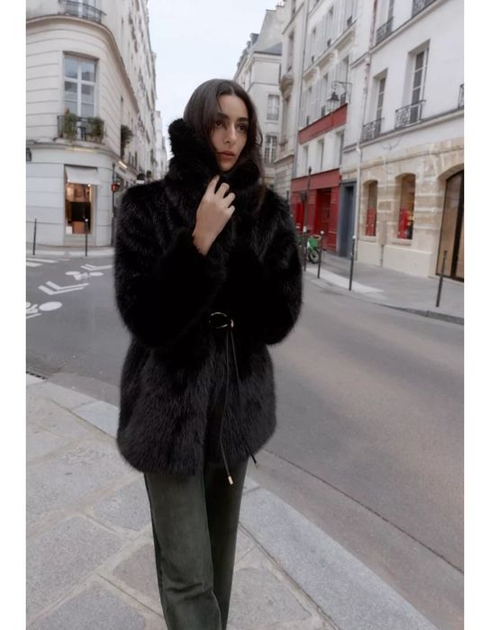 Шуба  хутряне пальто від zara