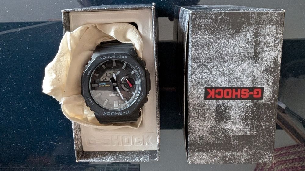 Casio g shock Ga b2100