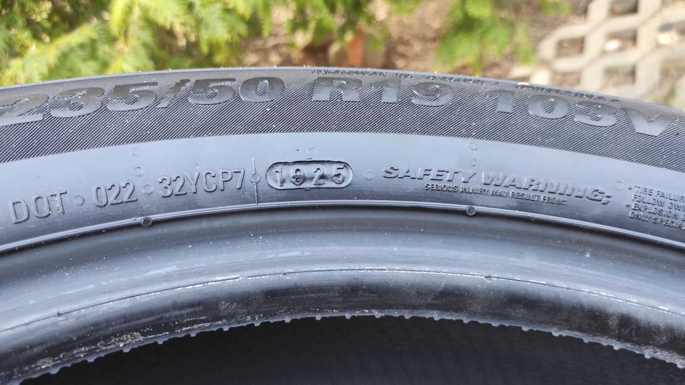 Sprzedam opony KUMHO 235/50 R19 103V