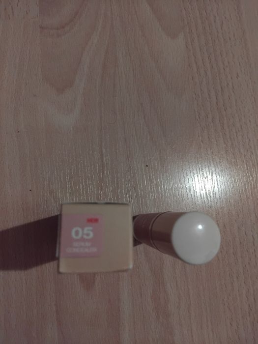 Serum concealer Pierre Rene Professional