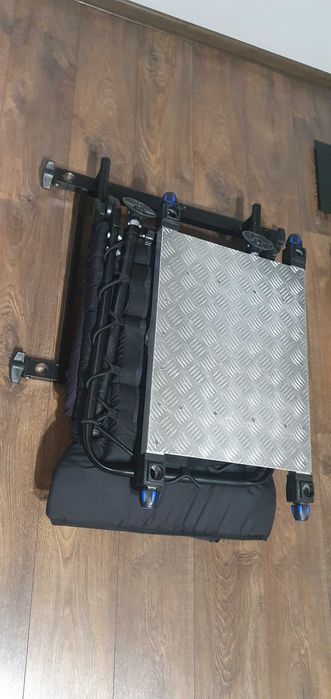 Фідерне крісло з педаною