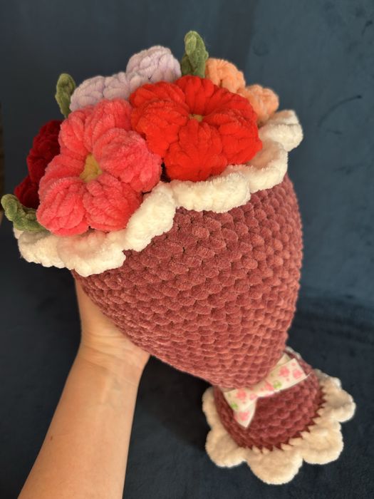 Bukiet kwiatów na szydełku rękodzieło handmade