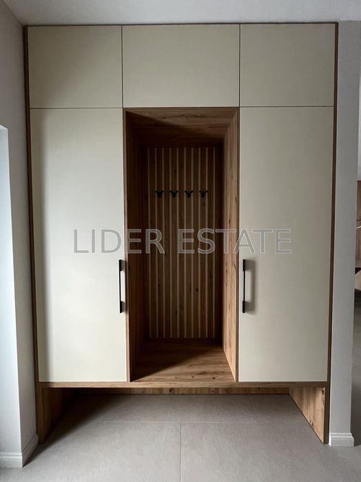 Довгострокова Оренда таунхауса в Таунхаус Village