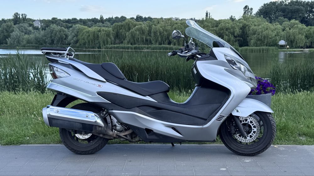 Макси-скутер Suzuki Skywave K7 400 2008.